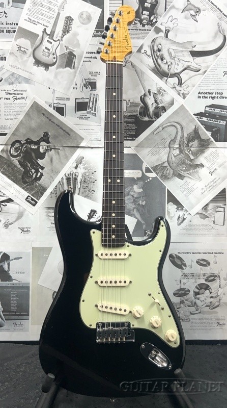 Fender Custom Shop 2009 Custom Collection Custom Deluxe Stratocaster -BLACK-