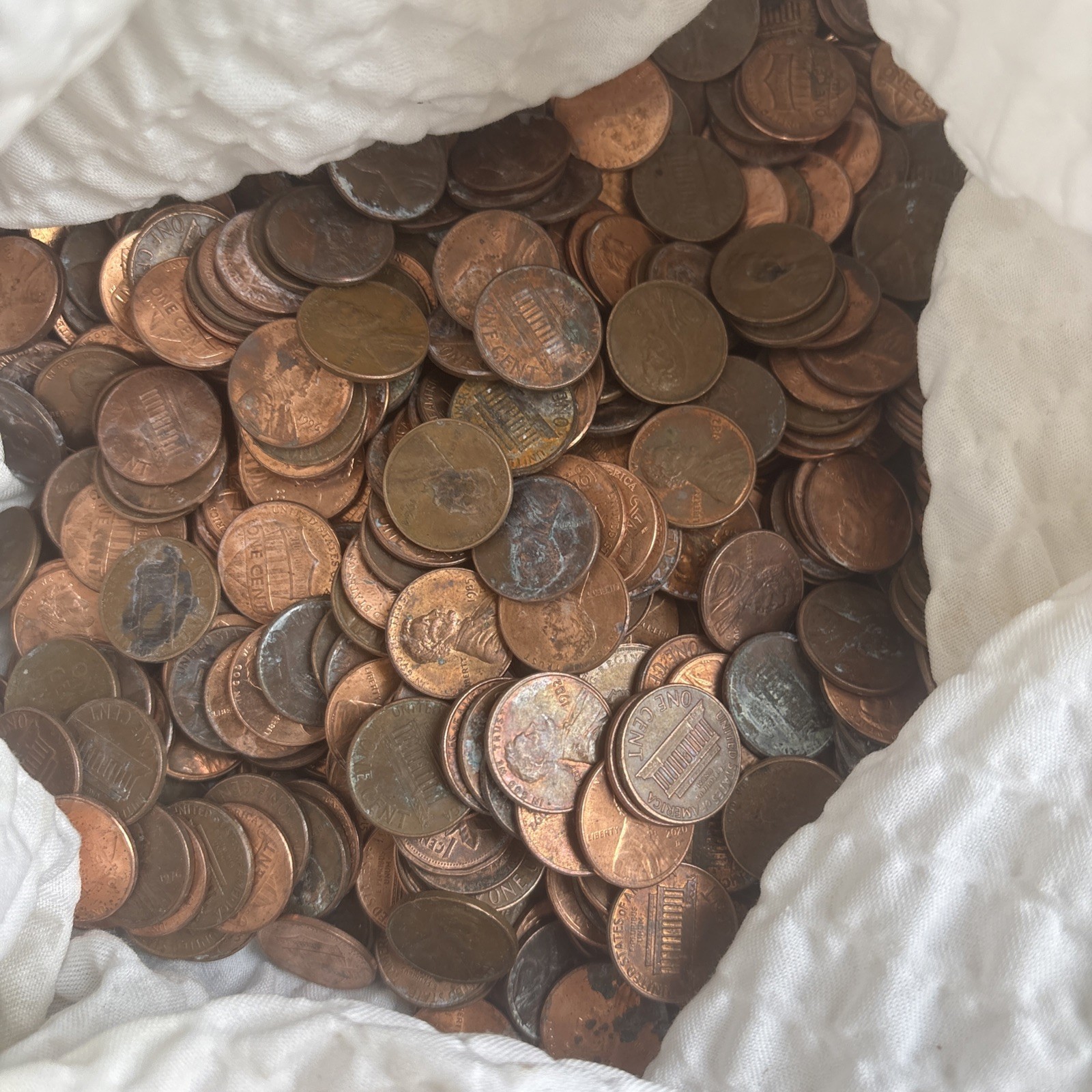 1,000  Unsearched Pennies Bulk Copper Wheat Zinc Lot! enjoy the search!