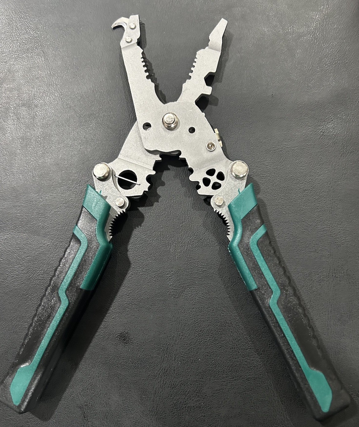 Wire Crimping Pliers Electrical Wire Stripper With Adjustable Jaws Cutting New
