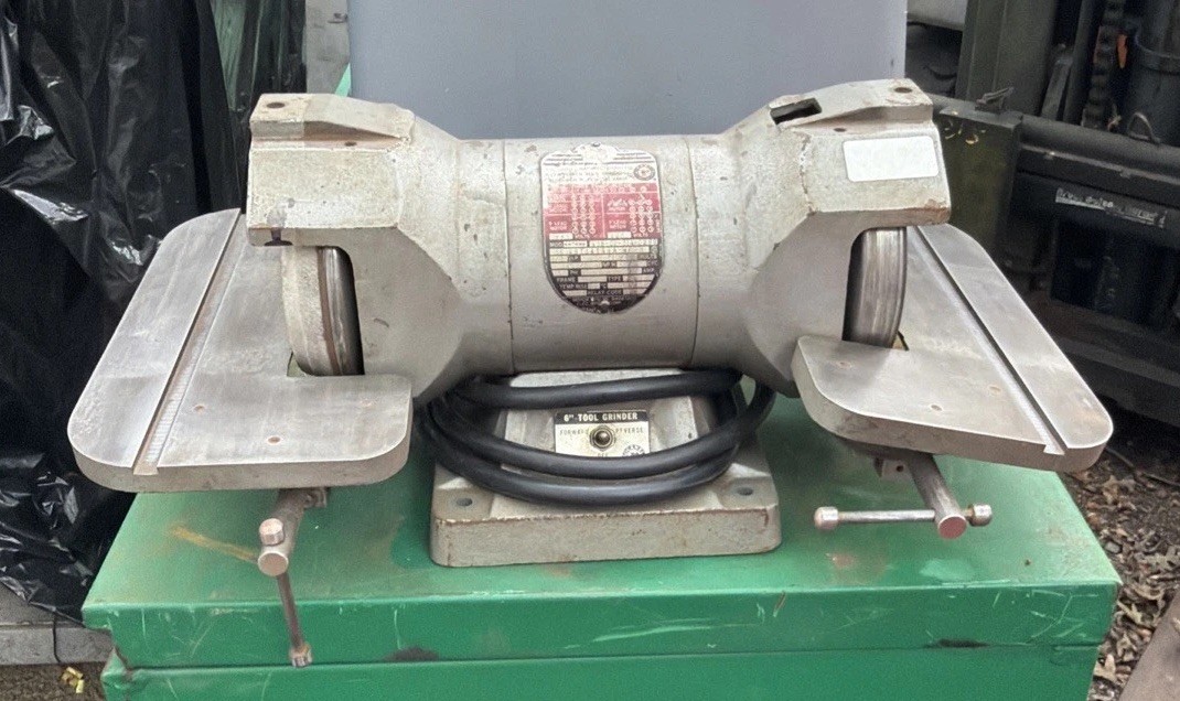 Delta Rockwell 6” Tool Grinder Metal Lathe Bit Sharpening W/ 1 Diamond Wheel