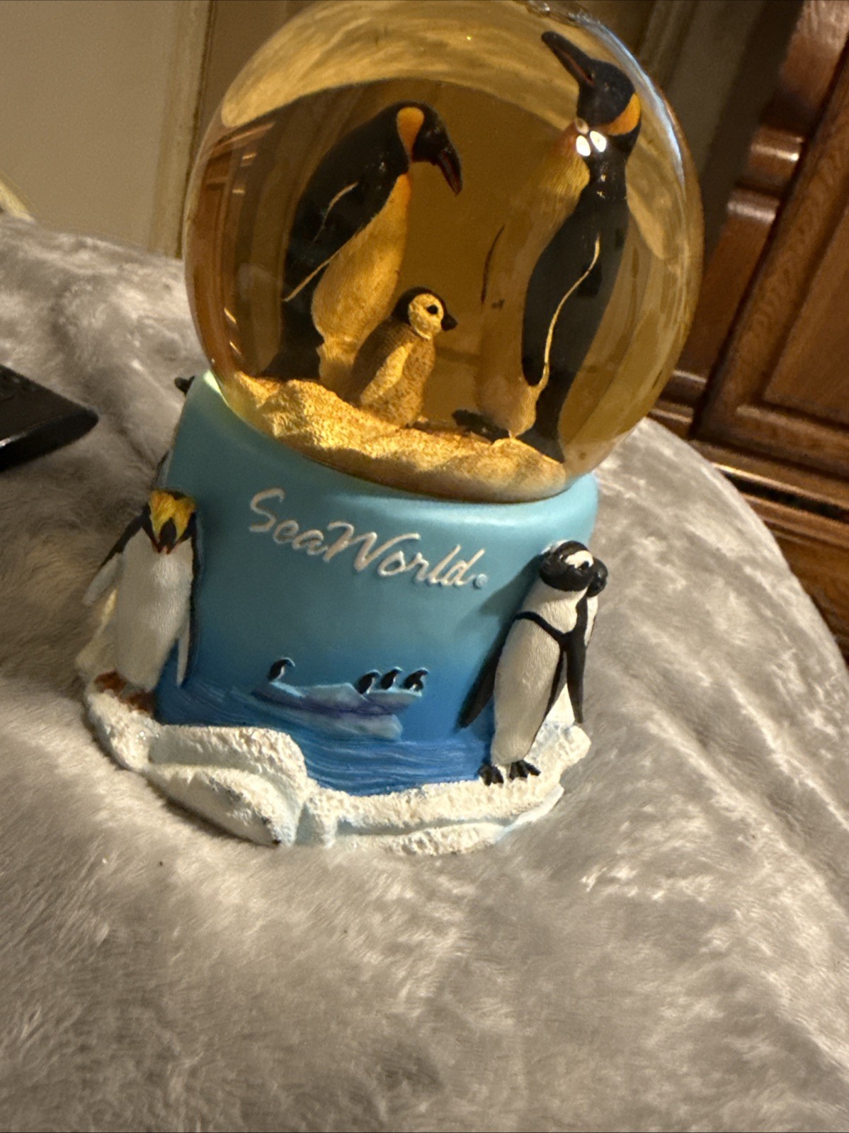 Sea World Globe Penguins