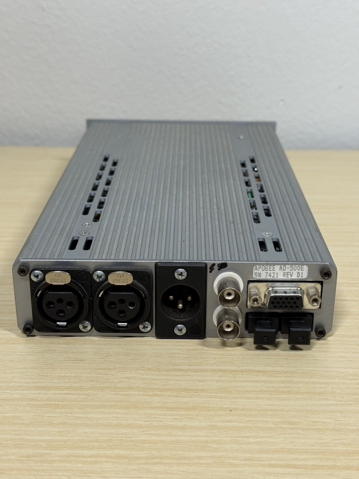 Apogee Model AD-500 Portable Analog to Digital Converter