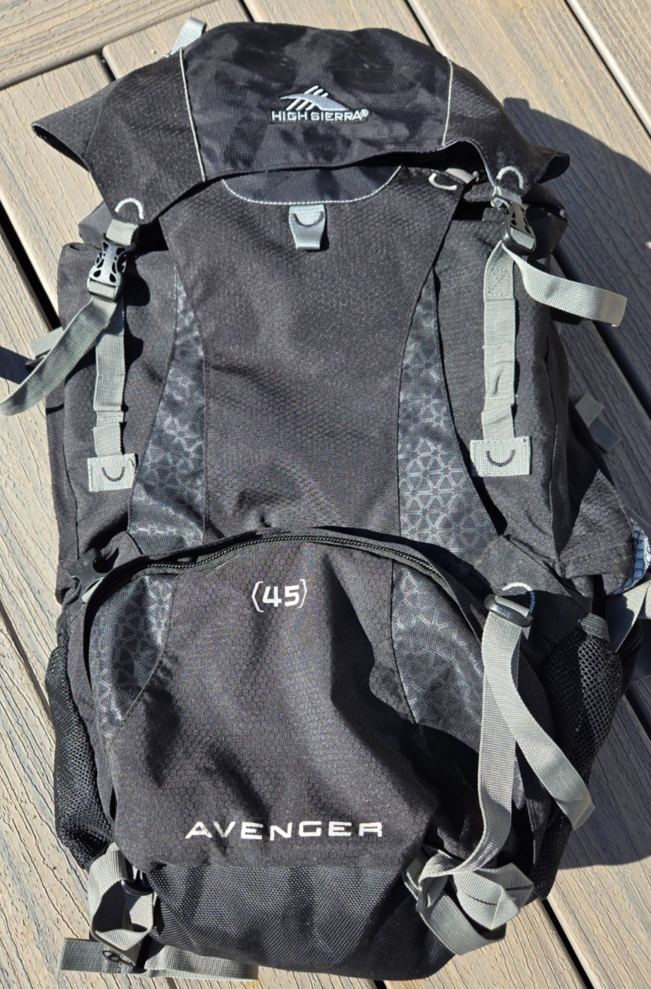 High Sierra Avenger 45L Hiking Backpack – Ergo Fit – H2O Compatible – Black