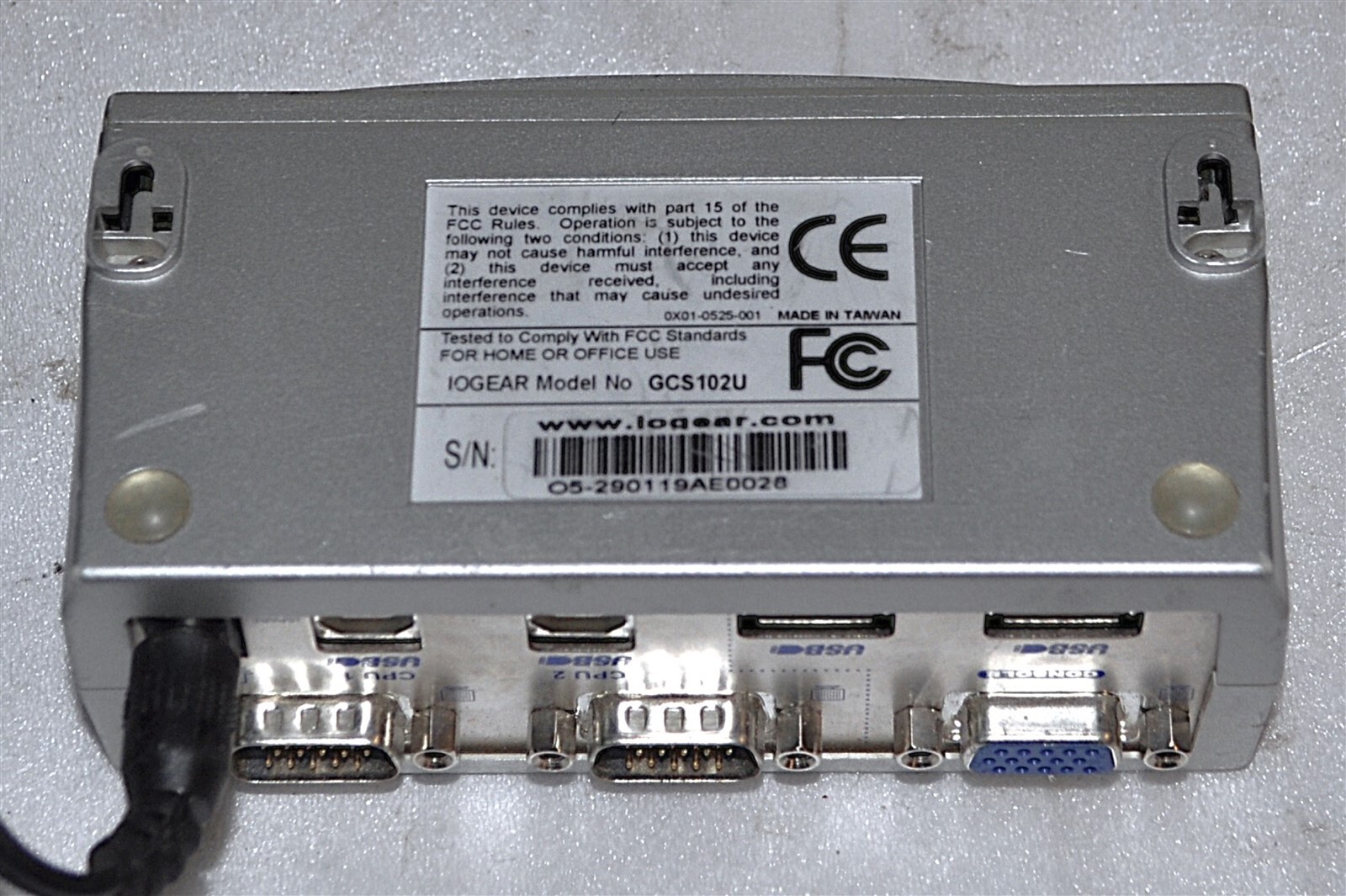 IOGEAR MINIVIEW MODEL CS-102U USB KVM SWITCH WITH POWER SCHOOL SURPLUS