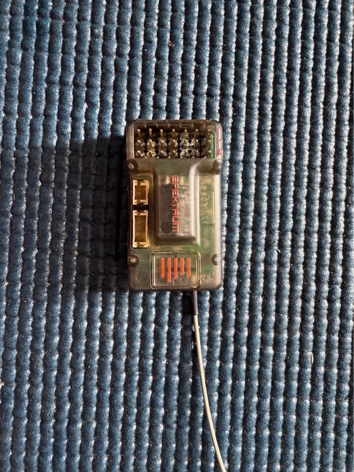 Spektrum SPMSR6100AT SR6100AT 6-Channel AVC Telemetry Surface Receiver