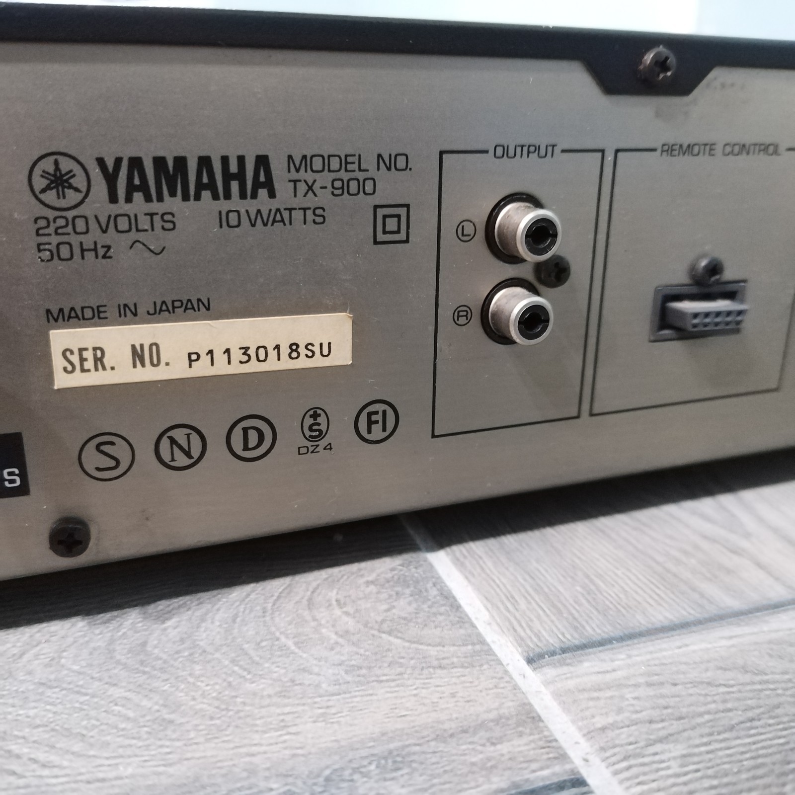 Yamaha TX-900 TOP MODEL TUNER