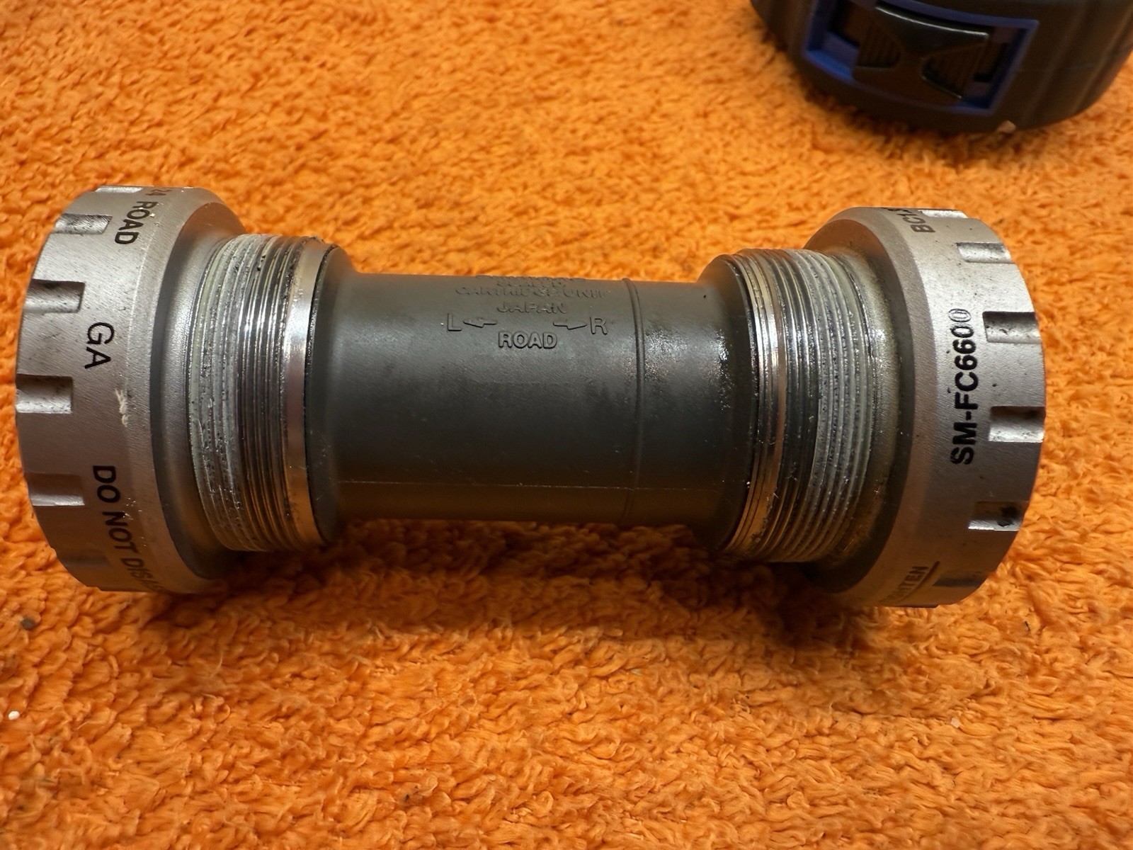 Shimano Ultegra Bottom Bracket SM-FC6600 English 68mm Road 24mm Hollowtech