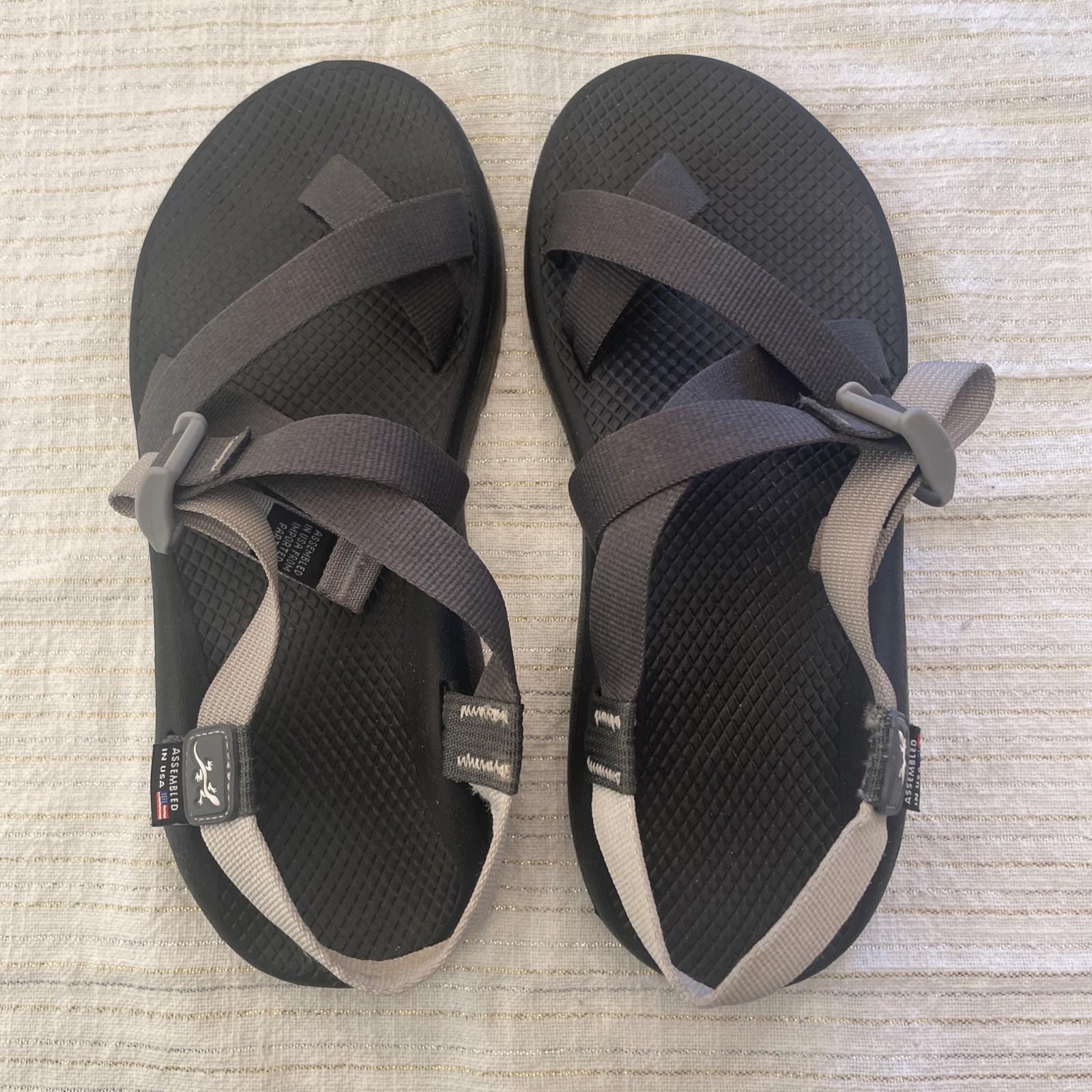 Chaco Sandals Unisex Size 11” Black And Gray EUC
