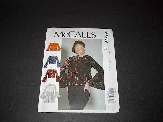McCall's Pattern 7809 Misses' Loose-Fitting Pullover Tops w/Variations 14~22  UC