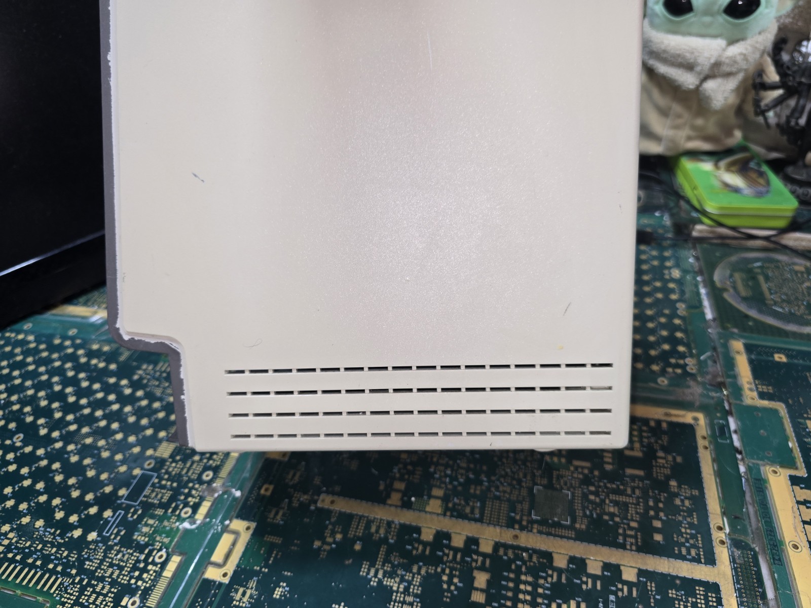 Apple Macintosh Classic M1420 EMPTY-Intact-Back Casing Shell #2-Just OK Cosmetic