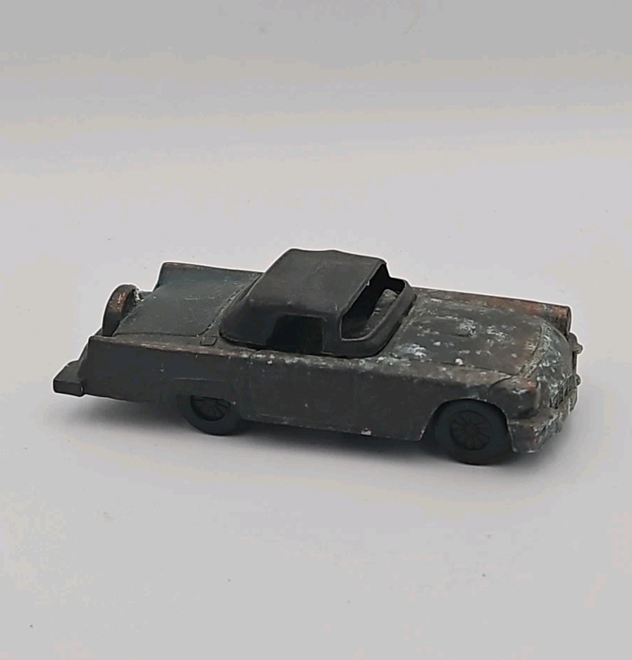 VINTAGE RARE DIE-CAST CAR PENCIL SHARPENER 1957 THUNDERBIRD CONVERTIBLE