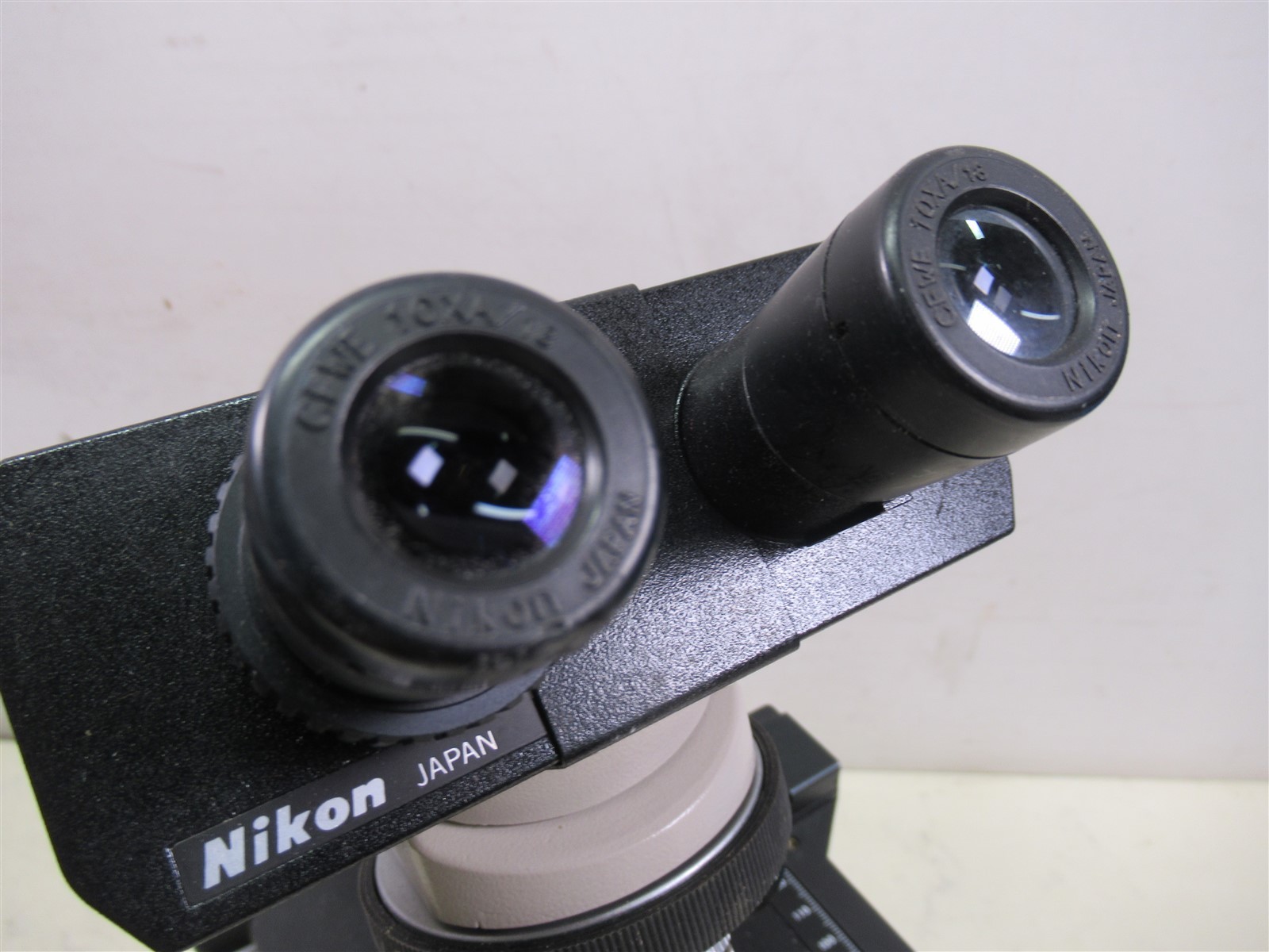 Nikon Alphaphot 2 YS2 Binocular Microscope 4 Objectives 2 Eyepieces Lab Medical
