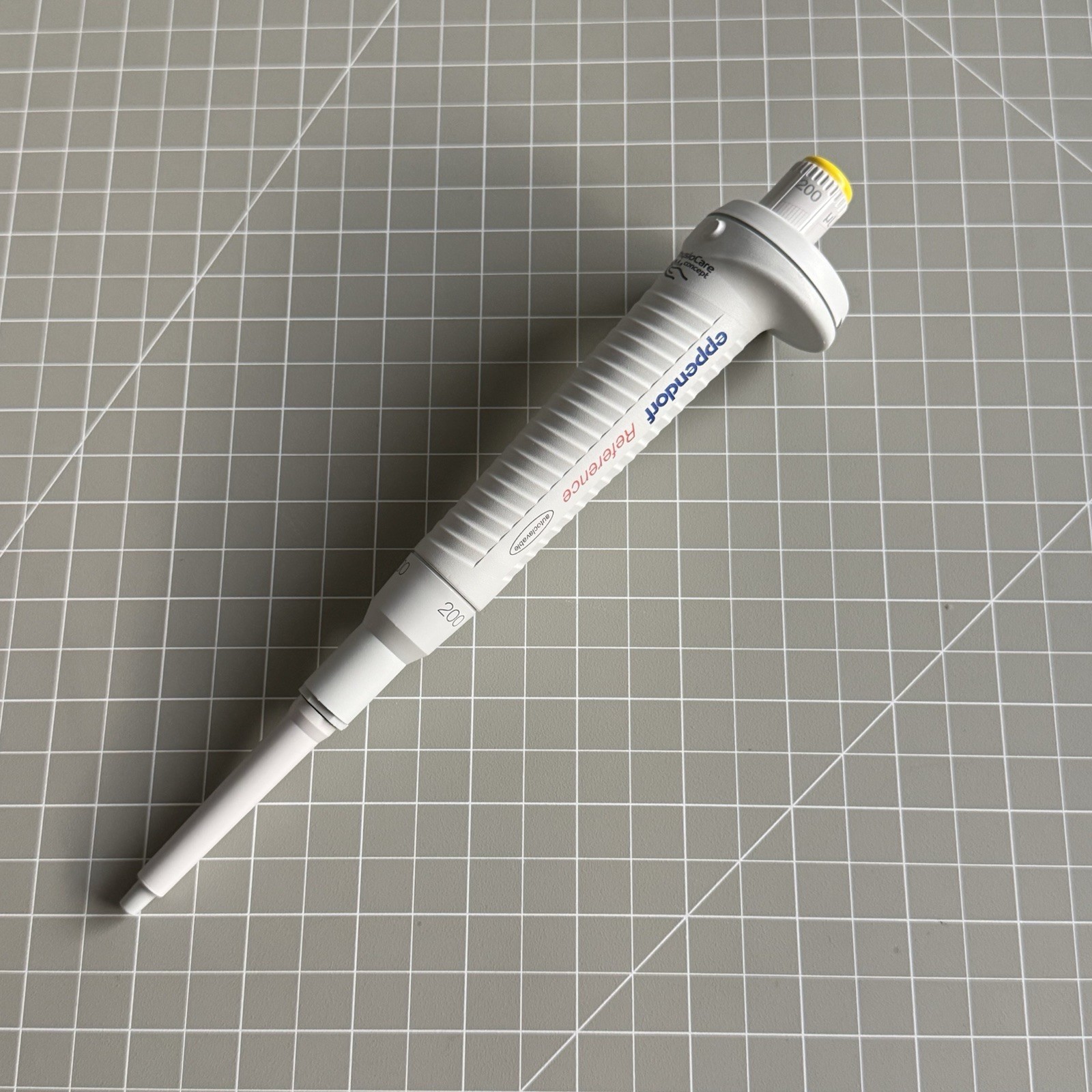 Eppendorf Reference 200µL Adjustable Single Channel Pipette PhysioCare Germany