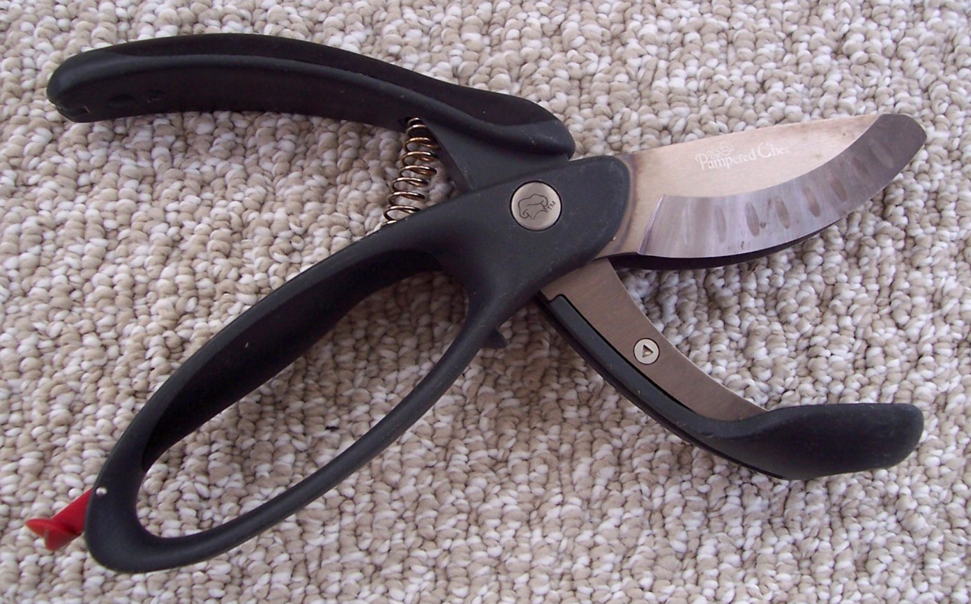 Pampered Chef Salad Chopper Scissors Double Blade Shears