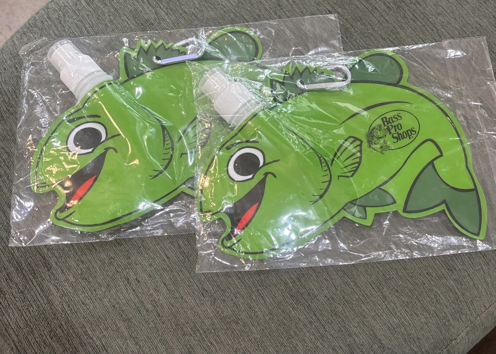Bass Pro Shops Fish shaped portable drink Bag container With Clip Pop Top Cap