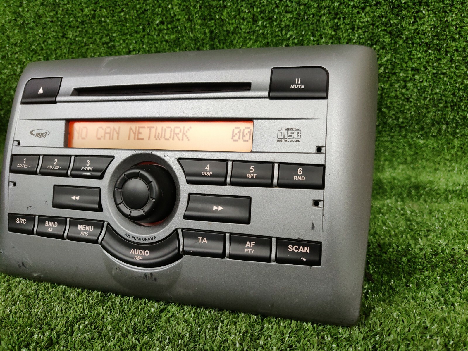 Fiat Original Car Radio Vp4fcf-18c838-eb Vp4fcf18c838eb 735407739 OemUsed Part