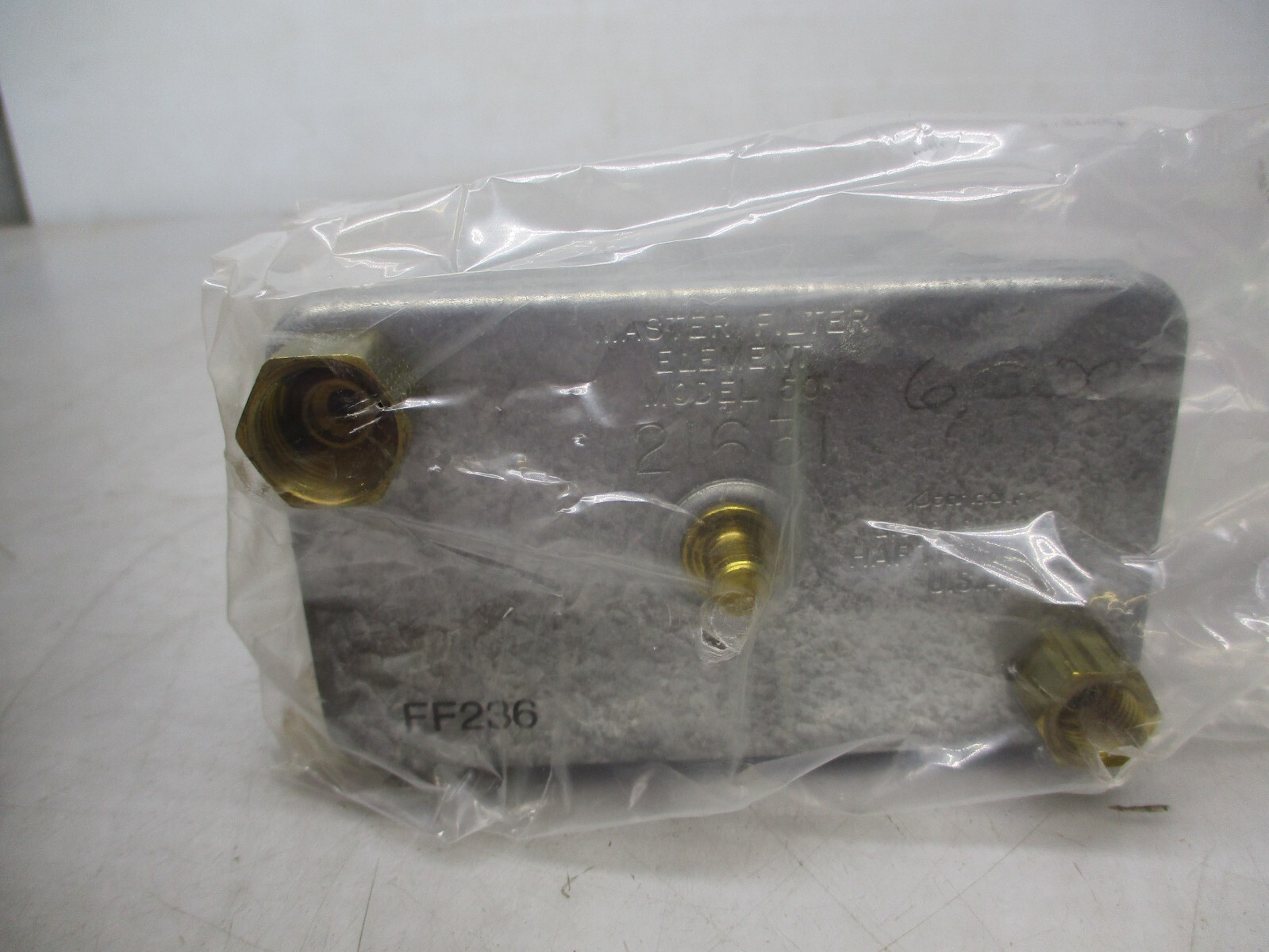 FLEETGUARD FF236 Fuel Filter