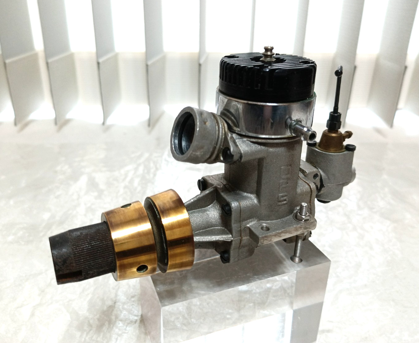 OPS 40 Marine RC Boat Engine Black Head w/ Carburetor Made in Italy Rare Vintage