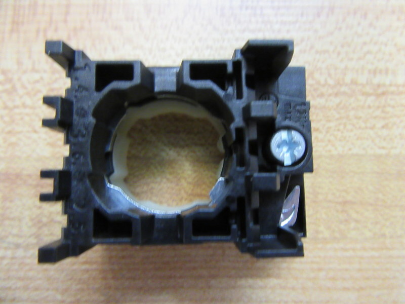 Siemens 3SU1500-0AA10-0AA0 Button Holder