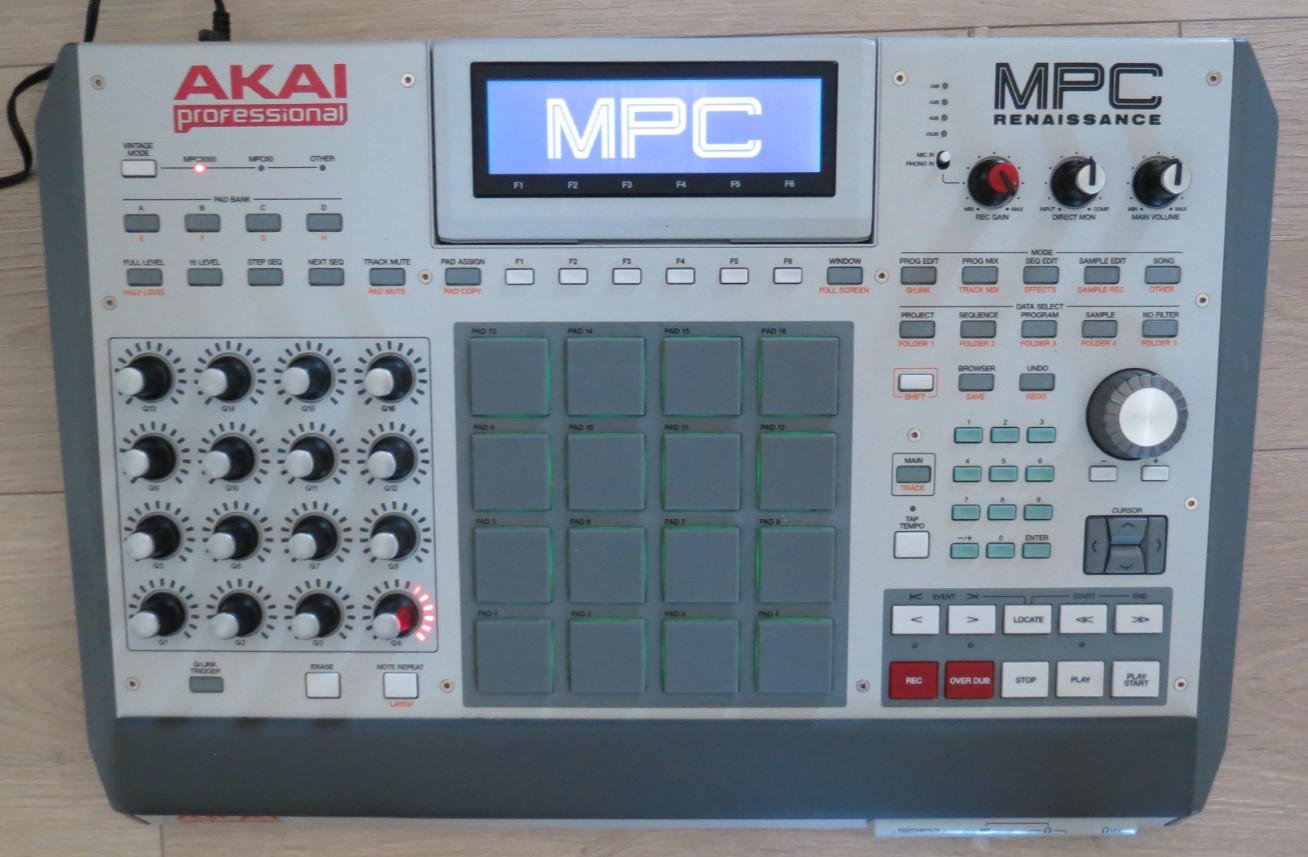 AKAI MPC RENAISSANCE PROFESSIONAL PRODUCTION CONTROLLER
