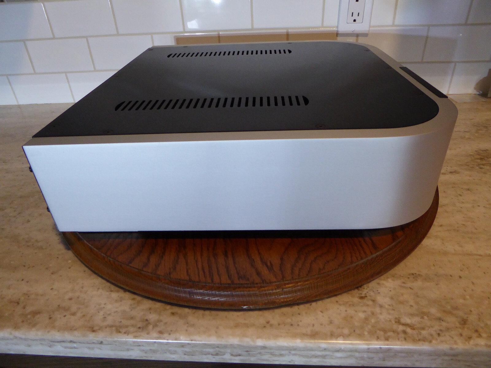 Classe SSP_300 surround sound 7.1 processor Original MSRP was $4500