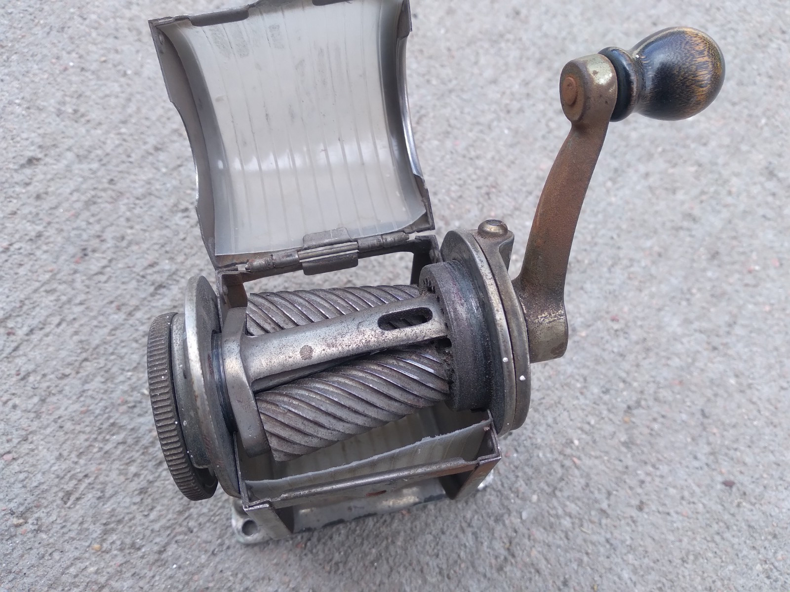Vintage Pencil Sharpener Wall Mount Wooden Handle Adjustable Pencil Sizing