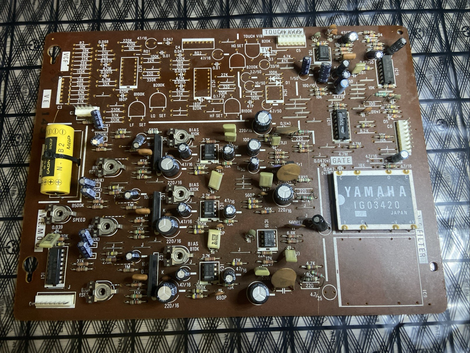 YAMAHA ELECTONE 405i ORGAN Board LC25852 GCMK-19EHB IG03420