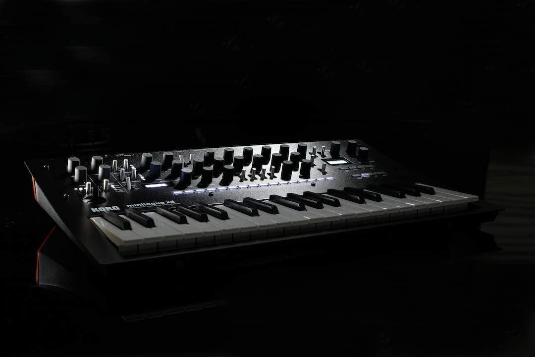 KORG MINILOGUE-XD Polyphonic Analog Synthesizer with Digital Multi Engine F/S