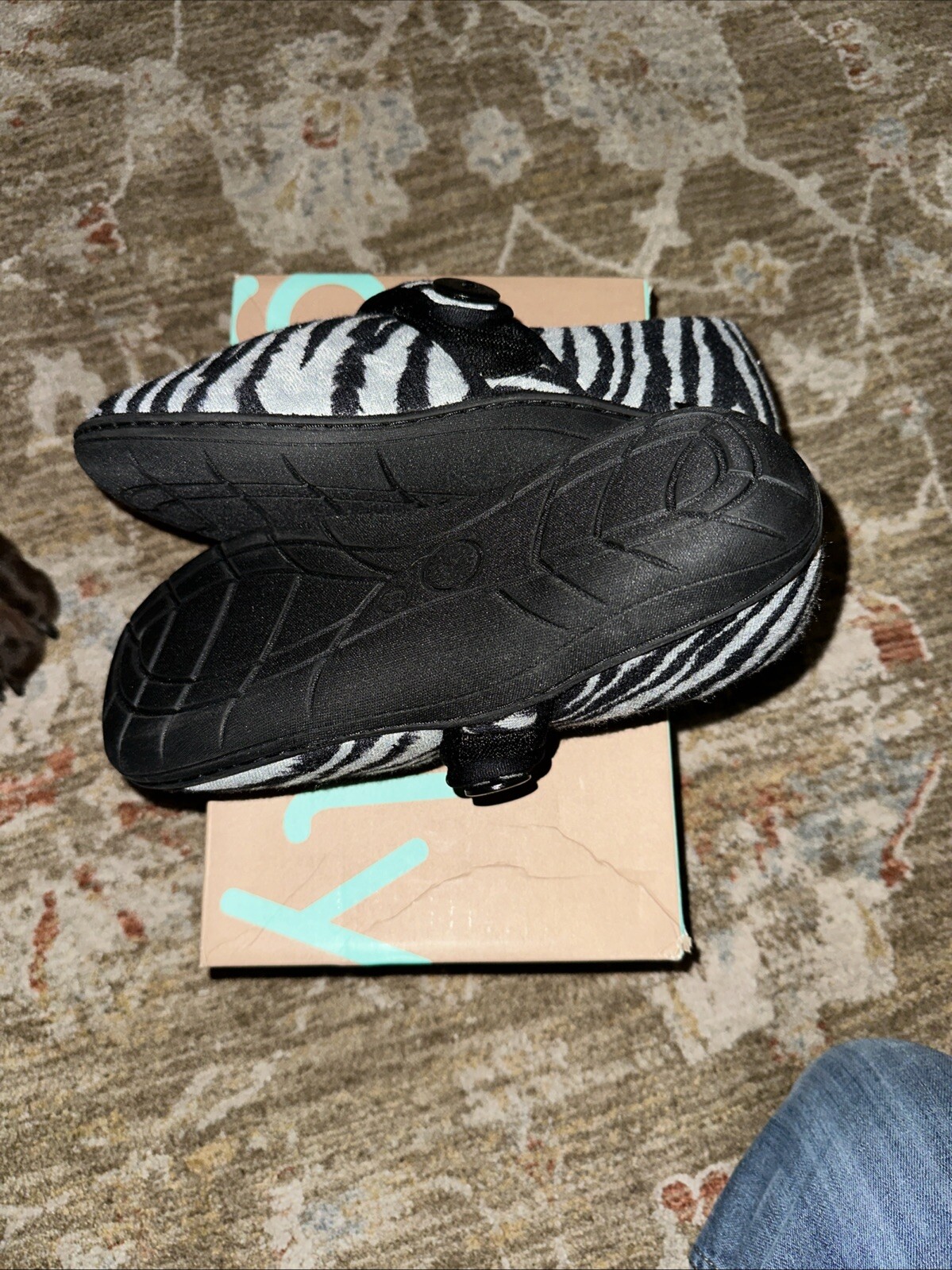 glolily KELLY Black/Grey Zebra 11M
