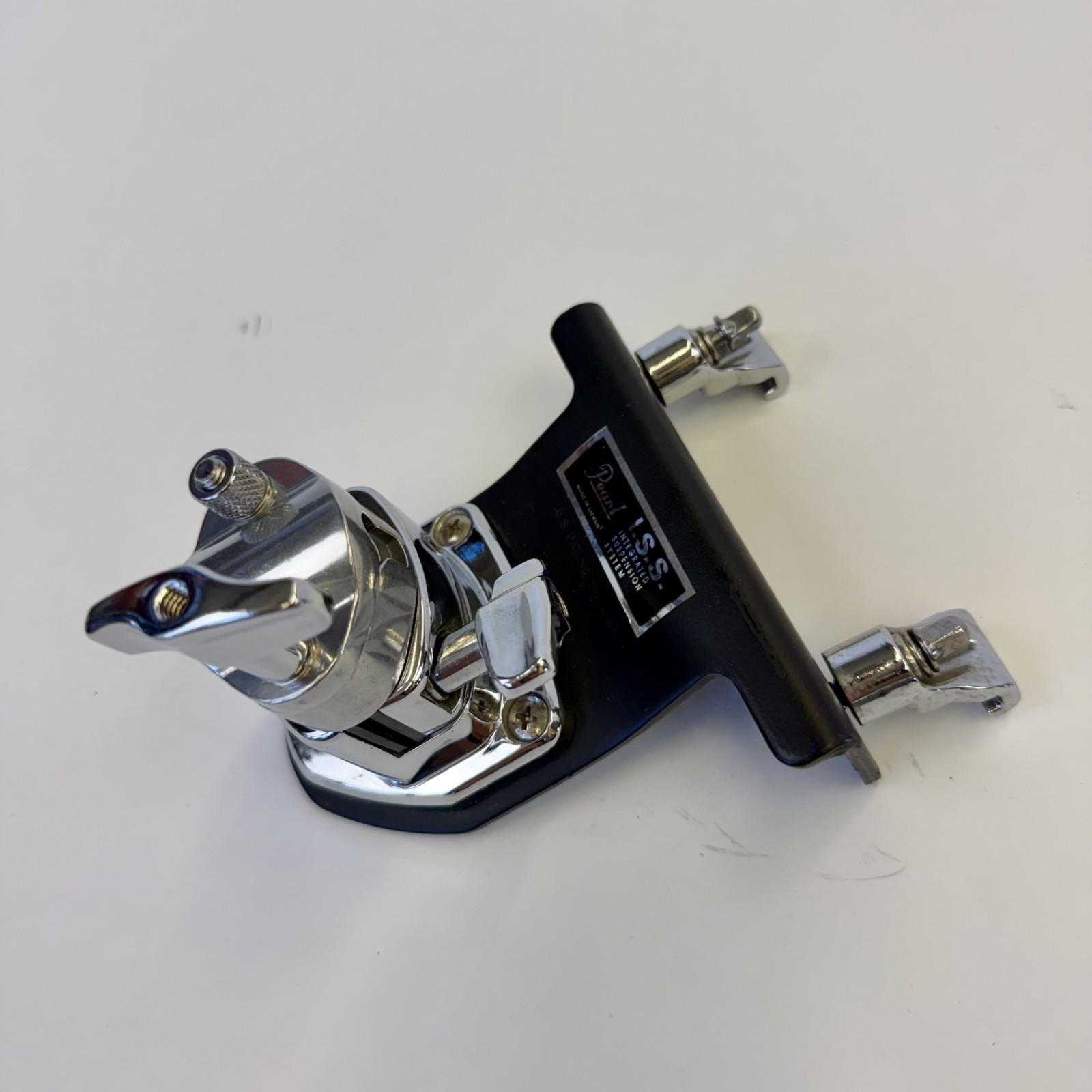 Pearl ISS-1216 Mount 12" to 16" with CPR1278 Pipe to L-Rod Adapter