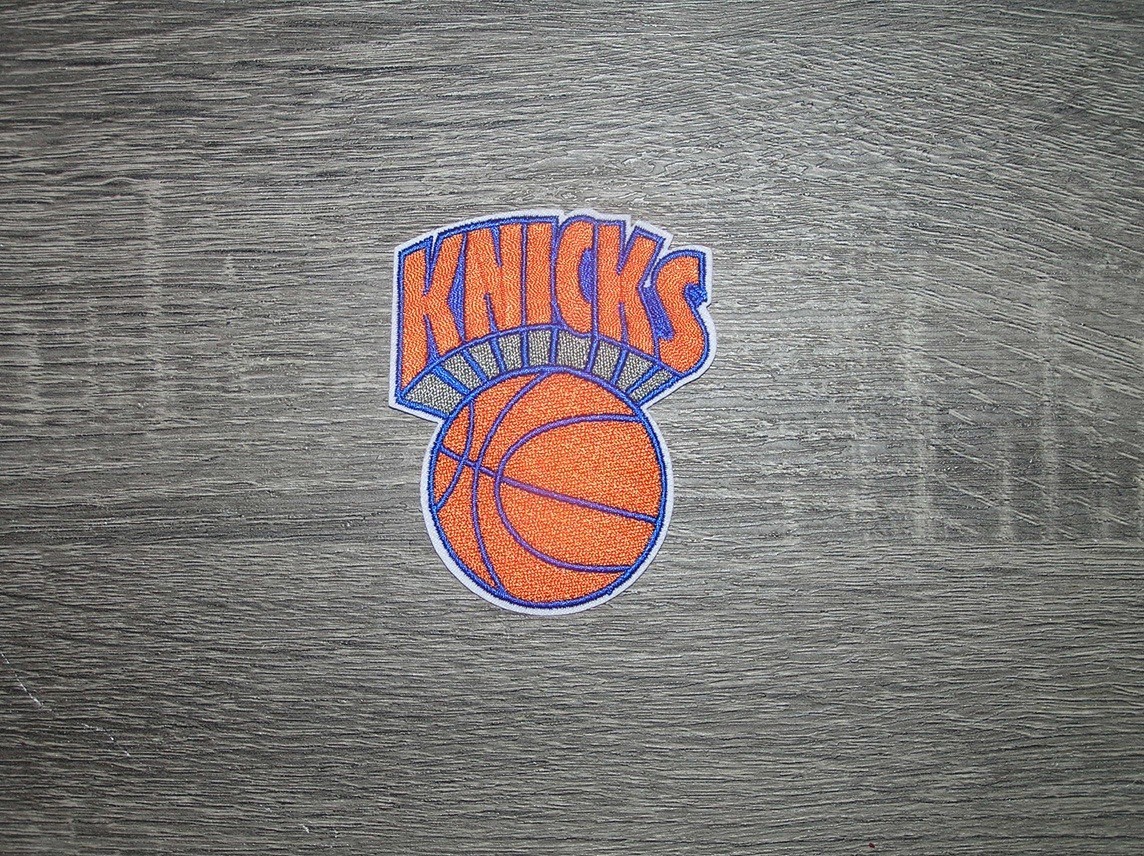 New York Knicks Retro Vintage Style Embroidered Iron On Patch 2.5" x 3"