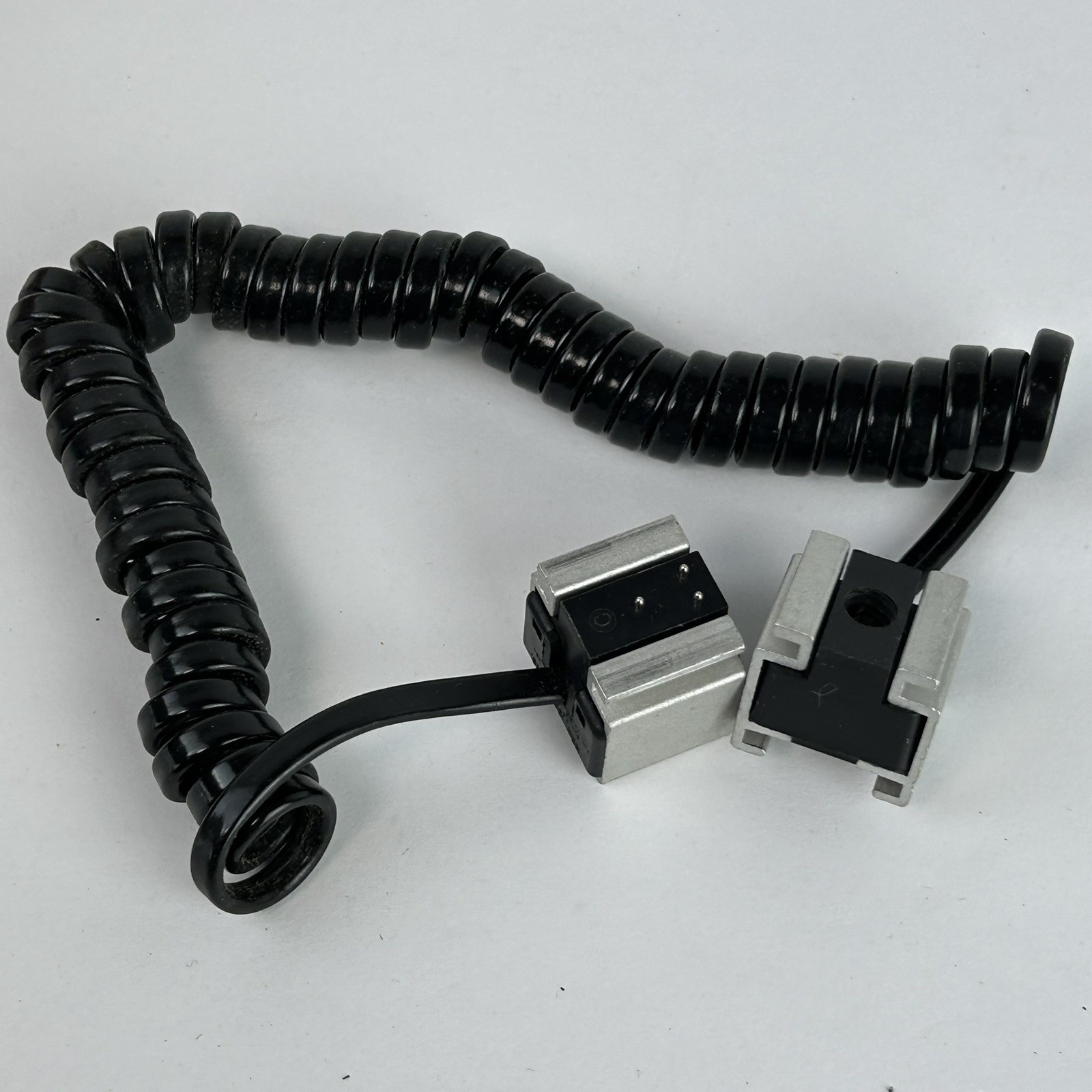 ALTREX DUO-SYNC CORD FOR CANON CAMERA WITH ORIGINAL BOX AND INSTRUCTIONS