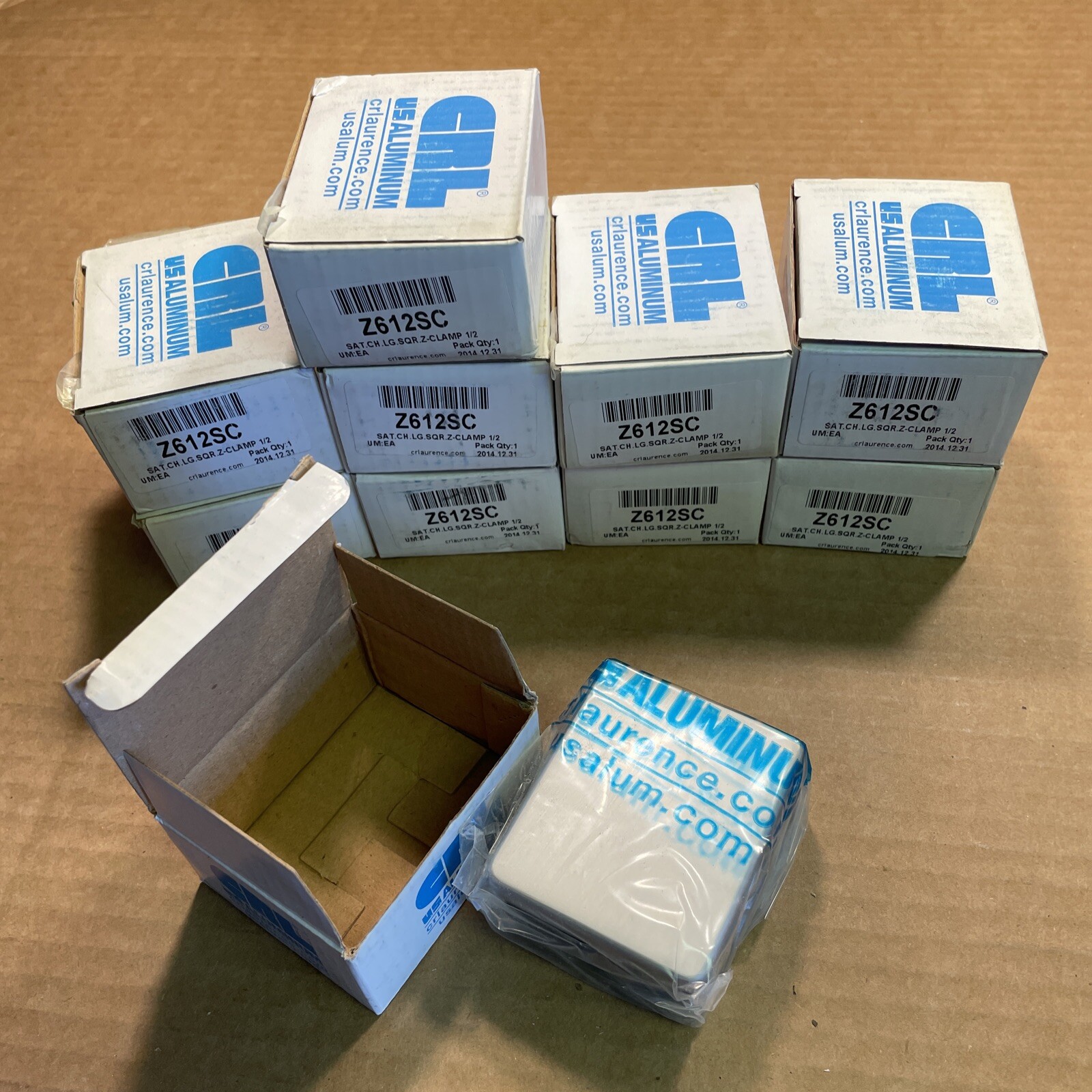 (12) CRL Z612SC Satin Chrome Z-Series Square Flat Base Zinc Clamp for 1/2" Glass