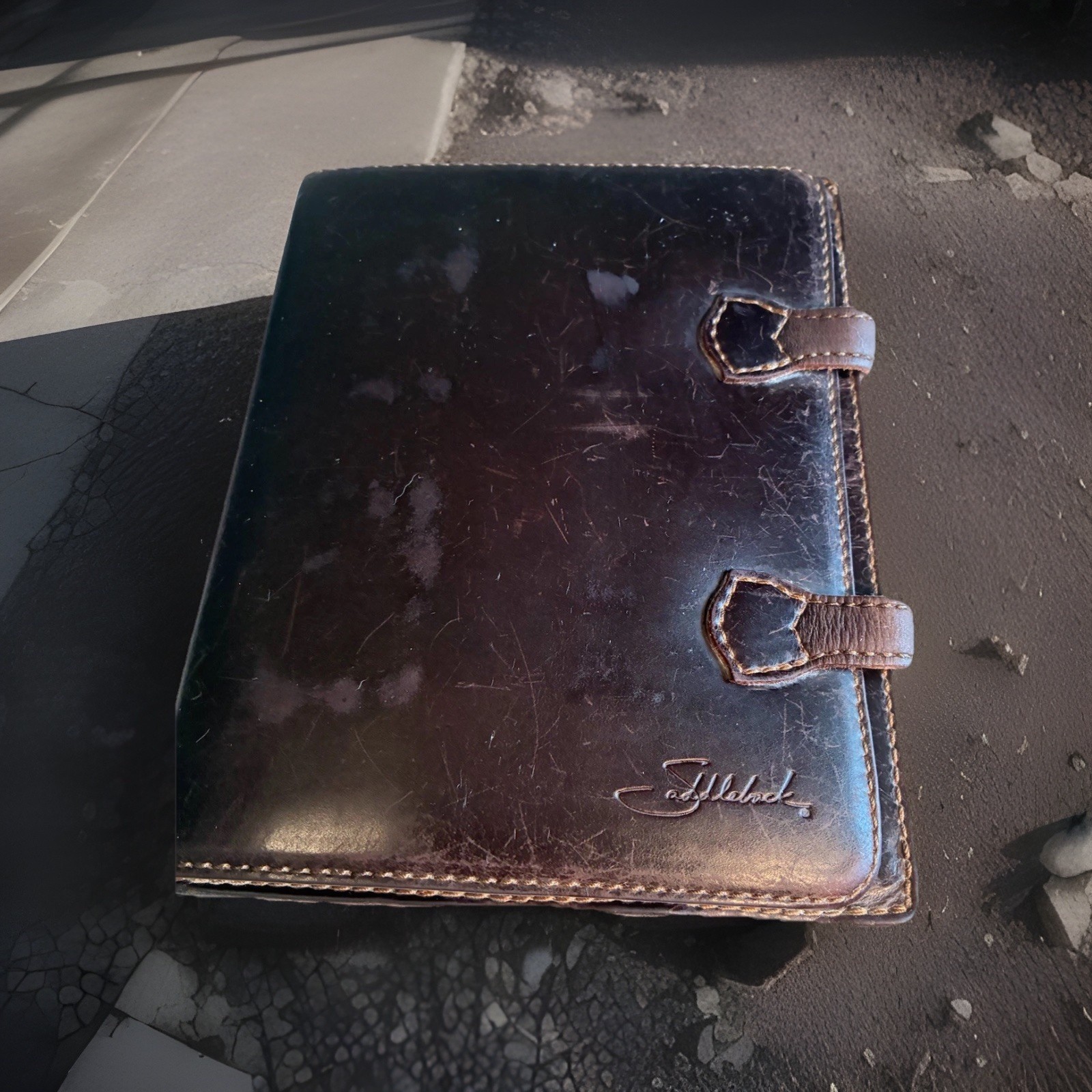 Saddleback Leather Company IPAD Case Coffee 9.5 x 7.5 School Work money.