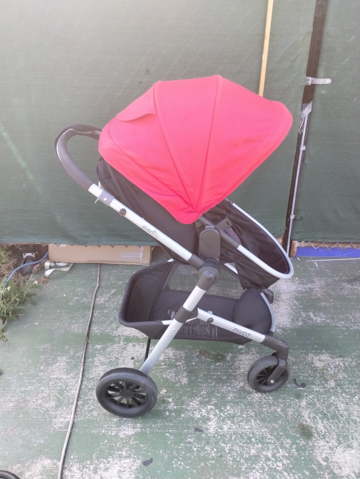 Evenflo Pivot Stroller Front wheel only. Size 7"