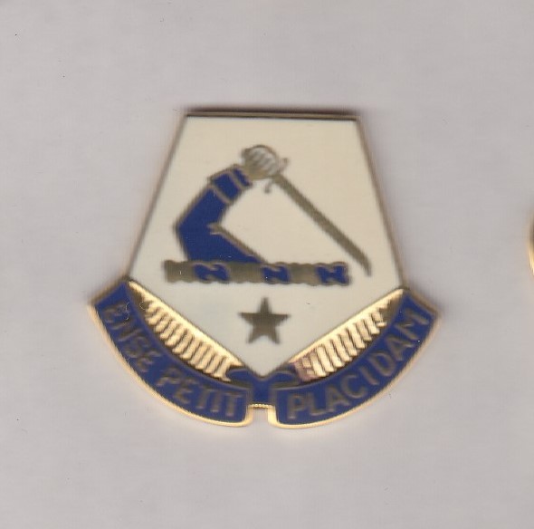 US Army Massachusetts National Guard ARNG crest DUI badge c/b clutchback P-23