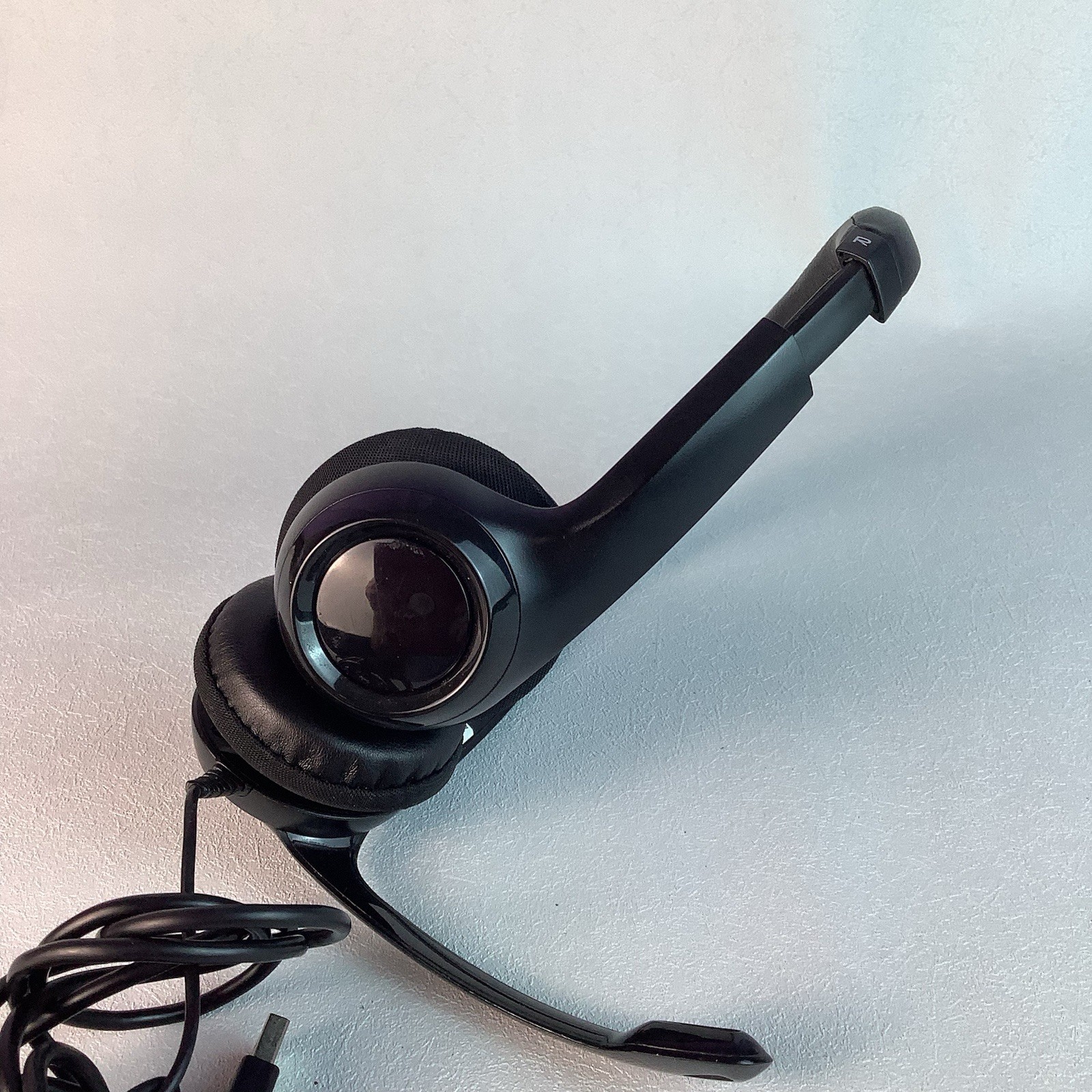 LOGITECH H390 USB Wired Headset With Volume Control & Microphone*NO BOX*