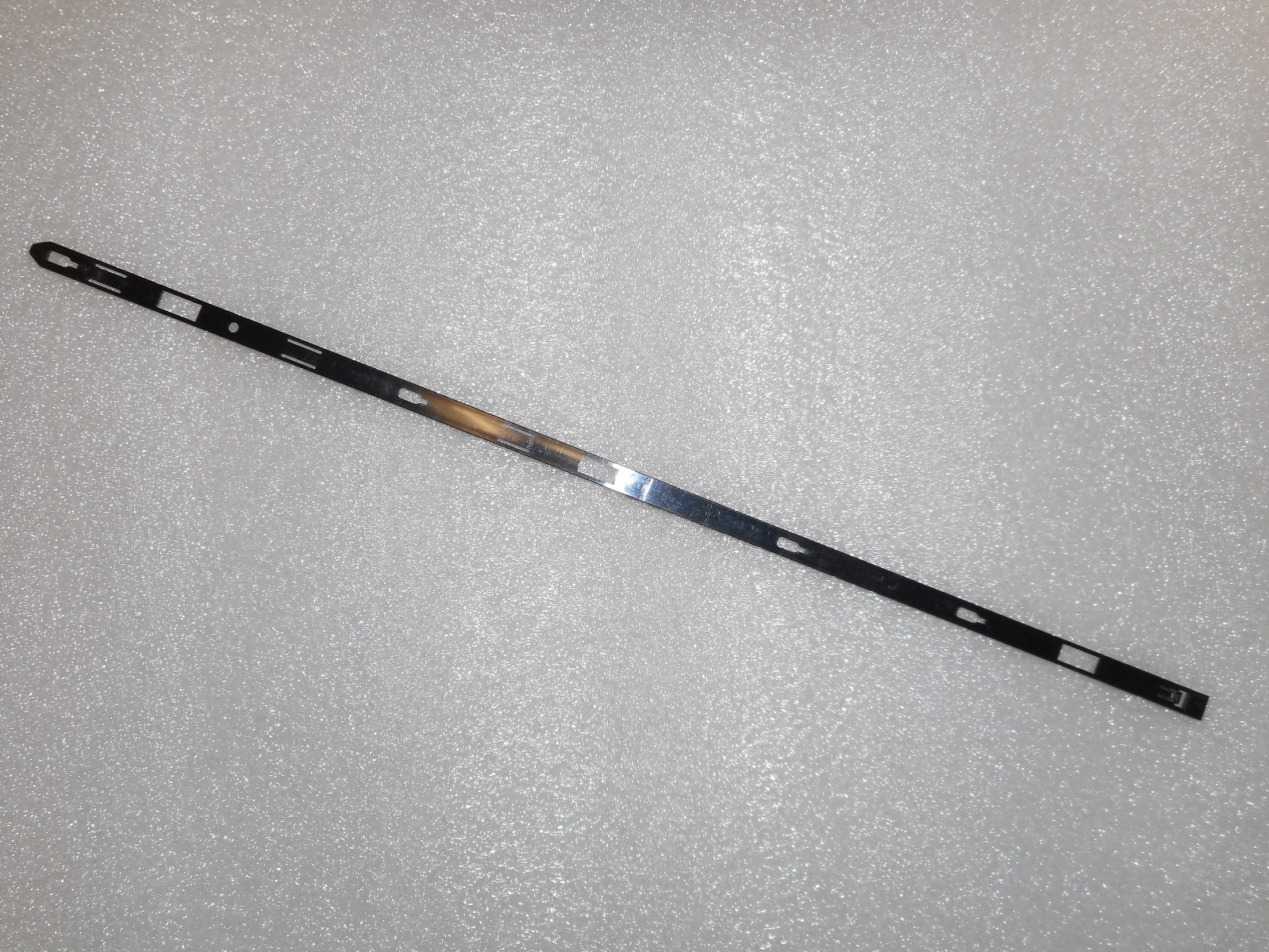 NEW DELL POWEREDGE 1855 GLACIER PLASTIC GDE RAIL EBS73019018 CC786