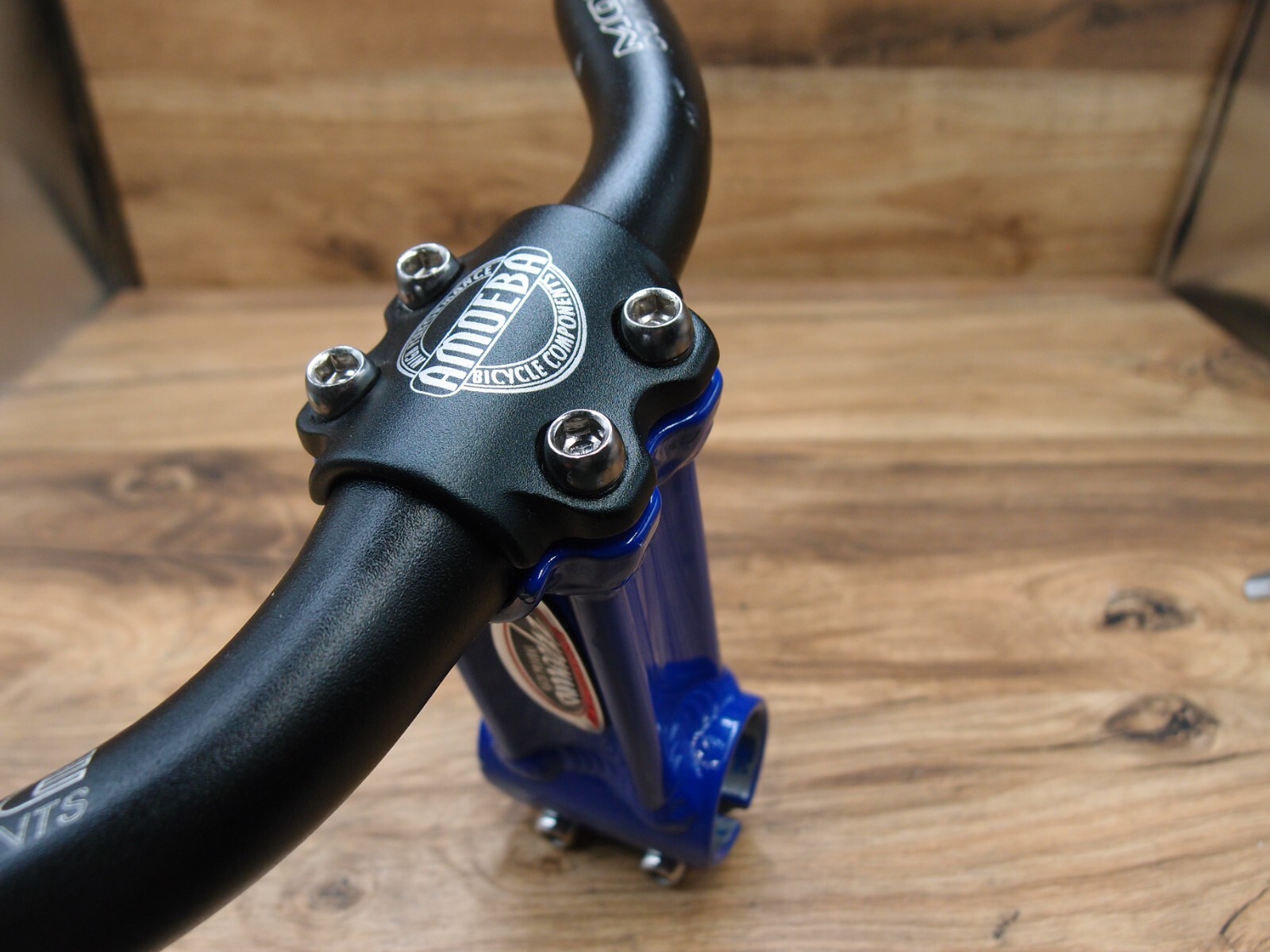 AMOEBA Race Proven ahead stem 1 1/8 in + riser handlebar Mode Components