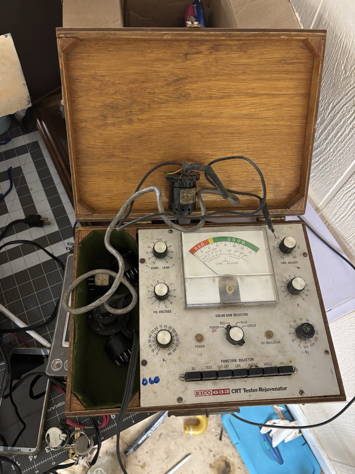 EICO Model 633 CRT Tester Rejuvenator Powers On Untested In Original Case