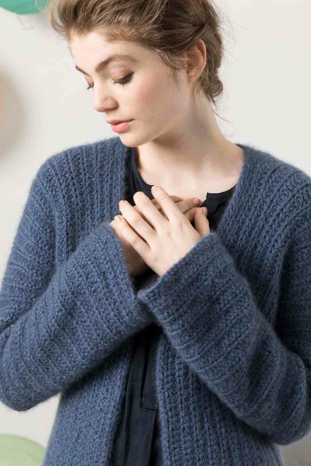 Jacket - Lang Yarns Cashmere Light - Model Package Knitting Package With A