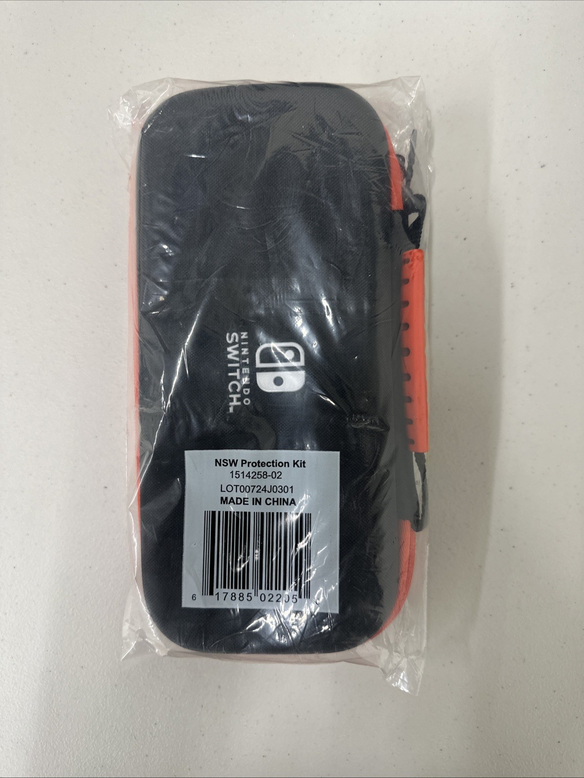 Nintendo Switch Protective Carrying Case Screen Protector 2050-BR68 Black