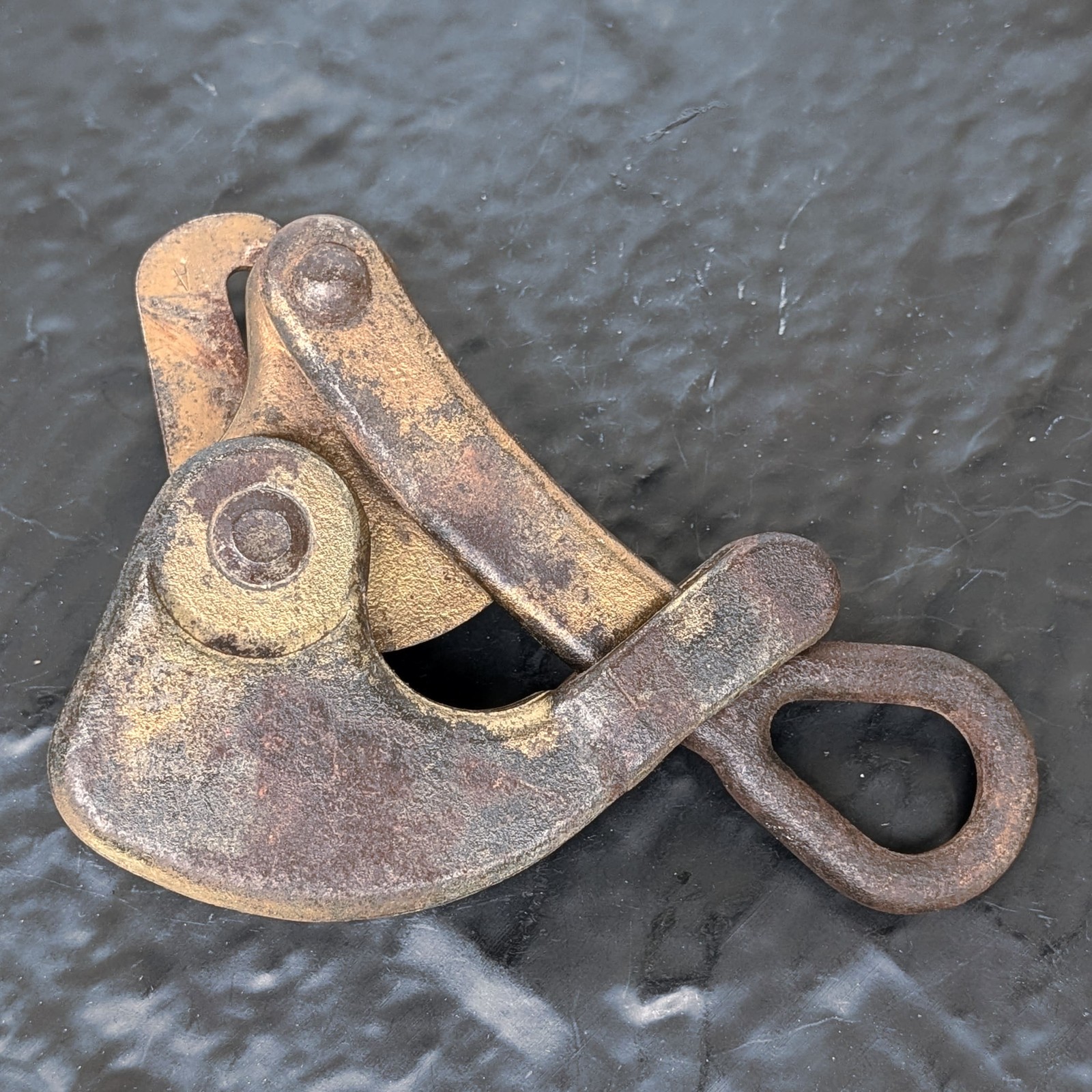 KLEIN 1604-20L Haven's Grip Wire Cable Pulling Jaw 5000 lb with Swing Latch