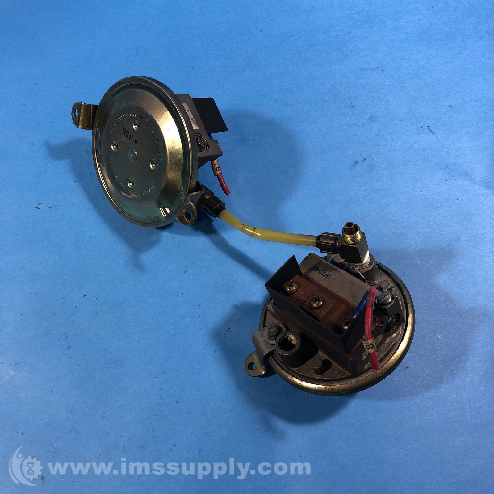 Dwyer 1910-00 Compact Low Differential Pressure Switch 9287