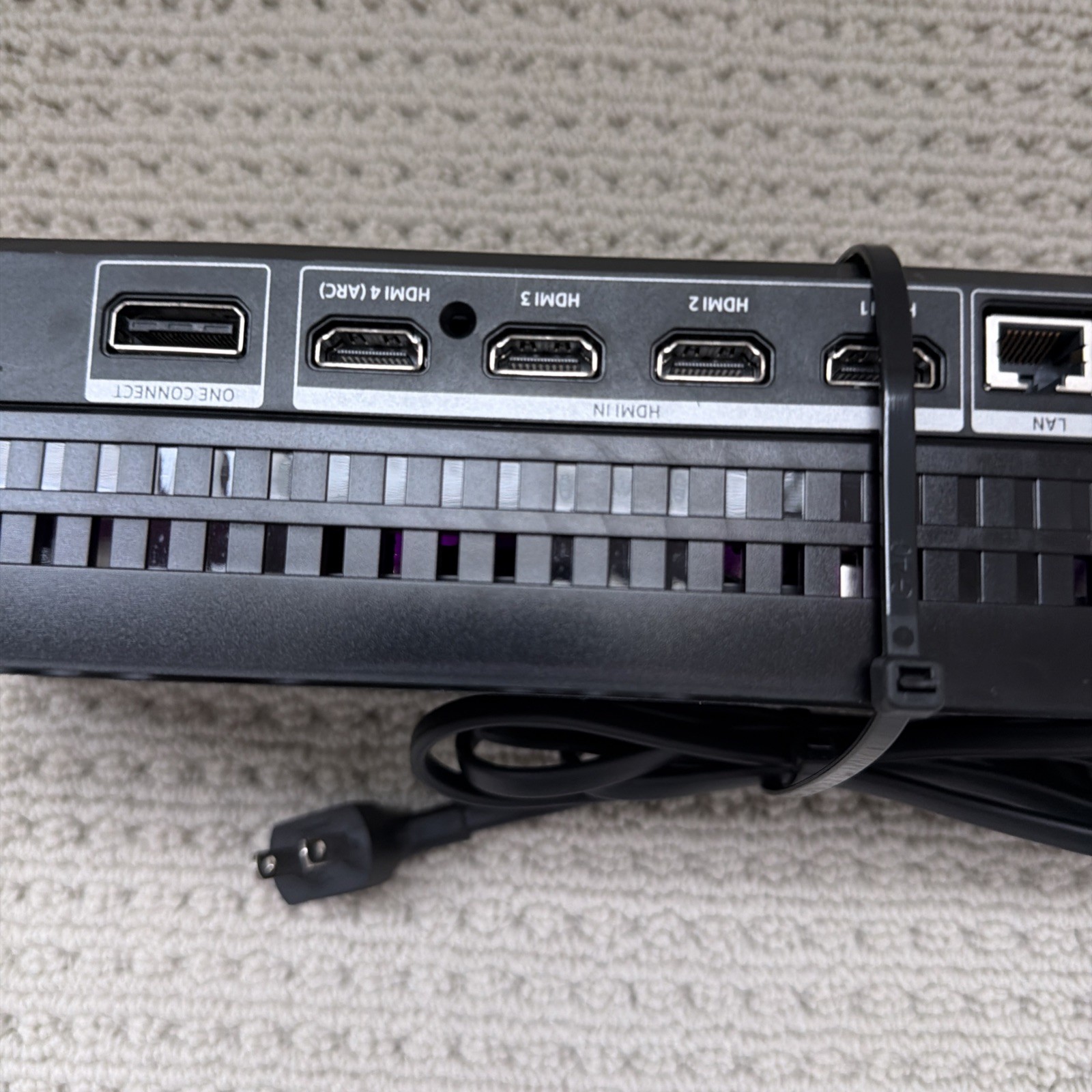 Samsung One Connect Box SOC1005N / NOT WORKING / ALL CABLES