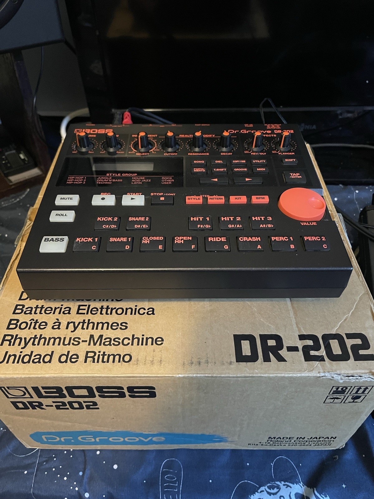 Boss DR202 Drum Machine Groovebox w/ Original box  & Adapter Excellent Condition