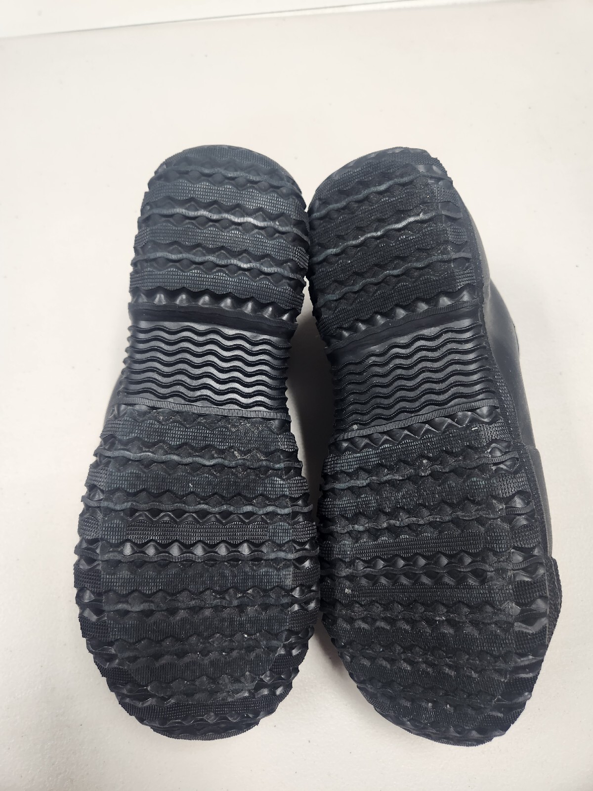 Bogs Men's Composite Toe Work Construction Overshoe Zip Black Size 10