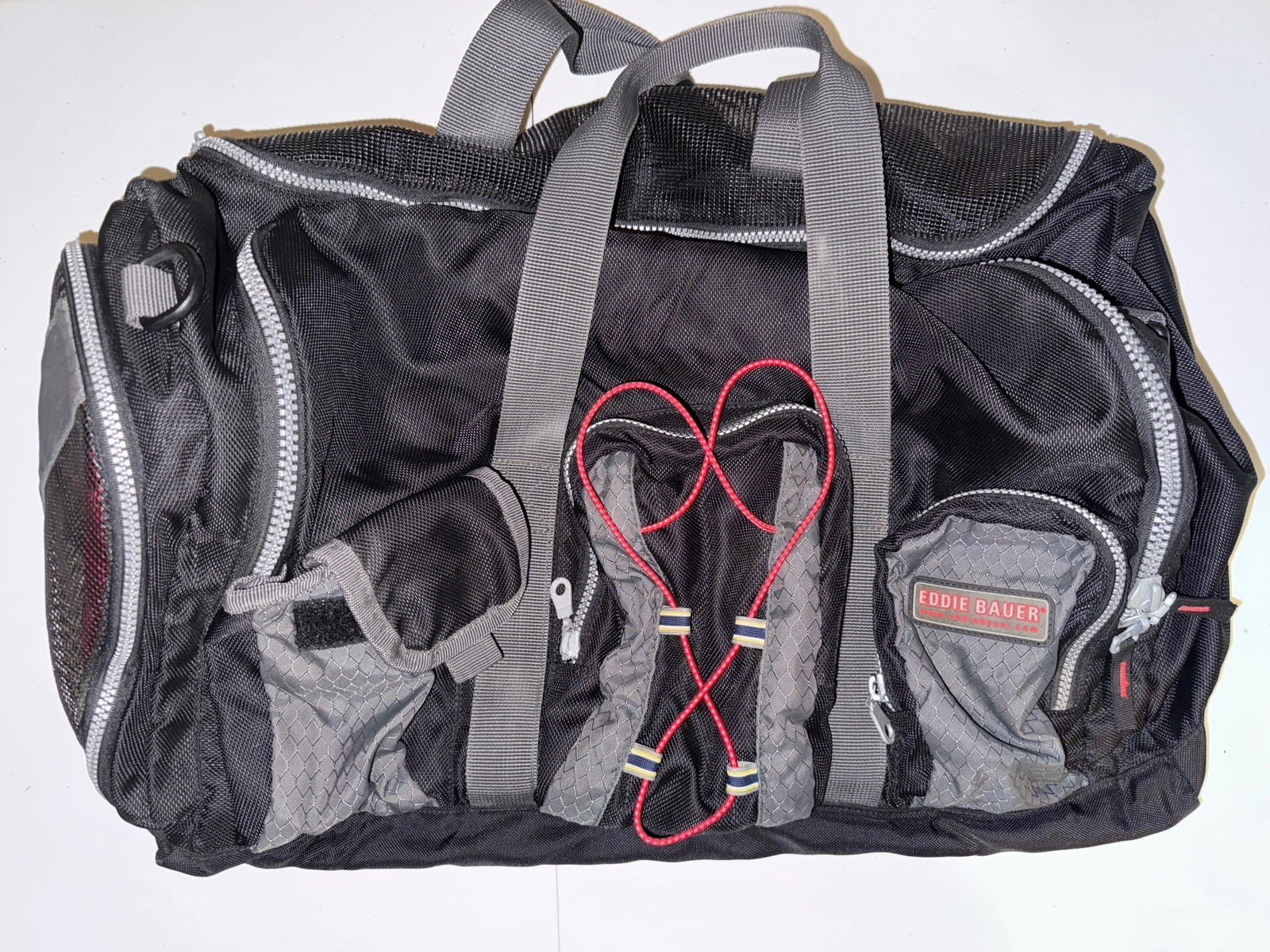 Eddie Bauer Black Gray Duffel Gym Bag 20x12x10 Red Lining Travel Sports Carry