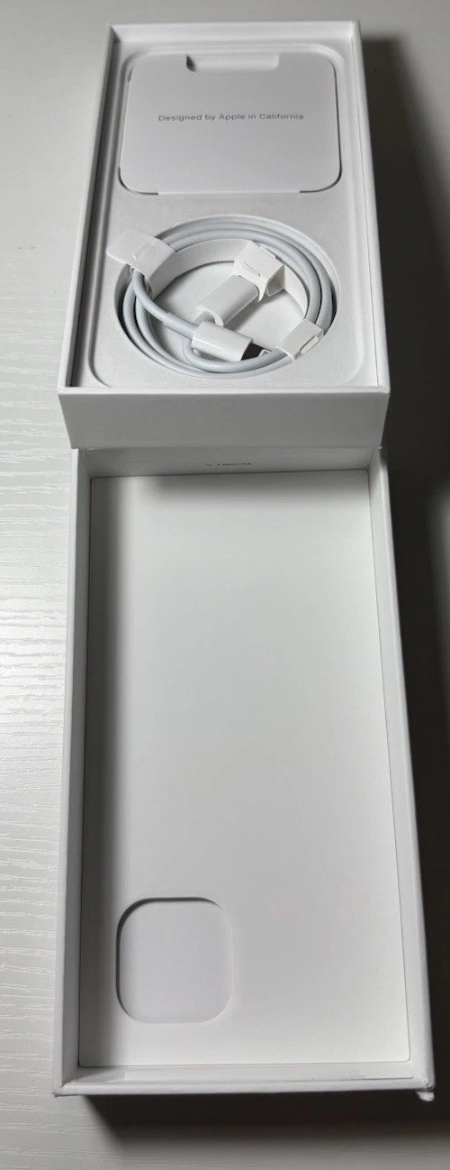 iphone 13 EMPTY BOX ONLY