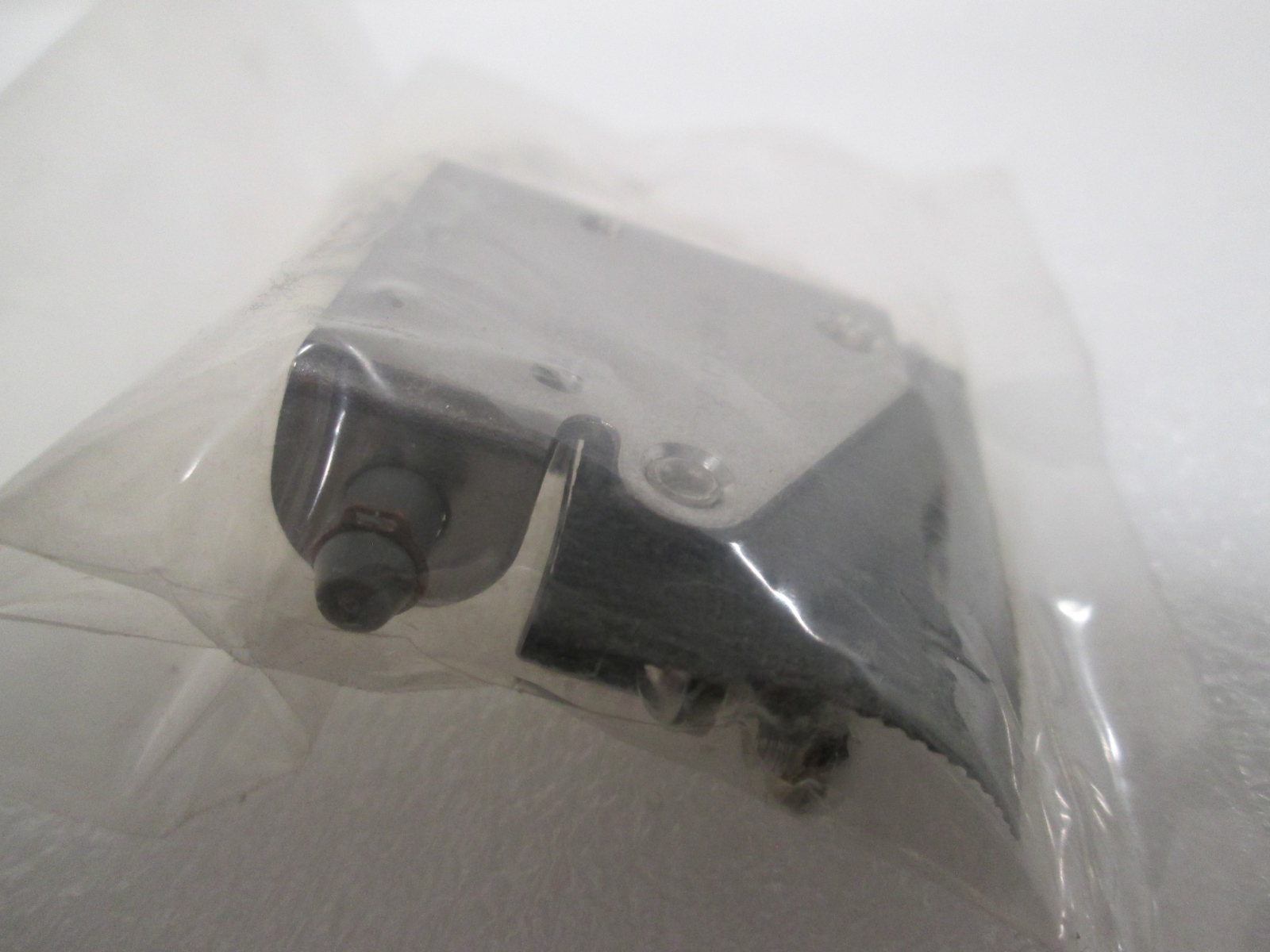 Micro Switch, 22AC1 9514, Door Interlock Switch, 301-021, New